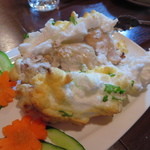 チャミヤラキッチン - 中には蒸し焼きのチキンがゴロッと３個