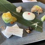 笹乃雪 - まぜまぜいただく前菜．