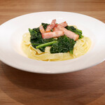 ベーコンとほうれん草のクリームソース