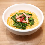 ベーコンとほうれん草のピリ辛クリームスープ