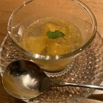 六覺燈 - マンゴーのシャンパンゼリー