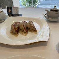 銀座アスター 本店 - 黒豚と海老の餃子　３個     １３２０円