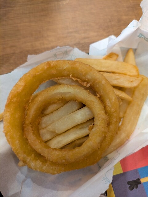 モスバーガー 鶴岡店 - 鶴岡（ハンバーガー）の写真