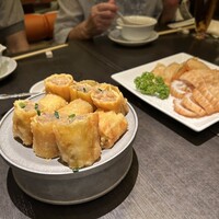 廣東料理 民生 ヒルトンプラザウエスト店 - 玉子春巻き