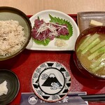 慶雲 - 【'24.8】馬刺し定食　1350えん