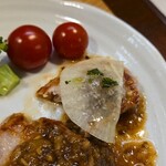 キッチン ブルー グローブ - お新香を乗せて