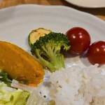 キッチン ブルー グローブ - 備え付け野菜、パンプキンポテサラ