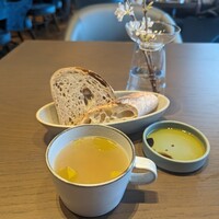 New American Dining GOTTA - パンとスープ