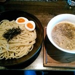 麺者すぐれ - 黒つけ麺800円