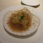 鴻臚 - 帆立のガーリック蒸し