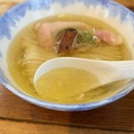 Ramen FeeL - ひと口目から衝撃的な美味さ！