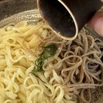 Ramen FeeL - 濃厚鰹出汁にはおかひじき