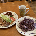 洋風厨房 ソーシエ - 阿部鶏のジャポソースとハンバーグ　1000円