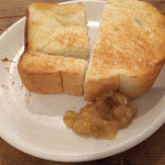 ミナツキ - トースト300円 バナナジャム付き