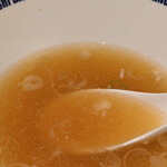 NIBOSHI MANIA - 銀鱗カワハギ煮干蕎麦のスープ