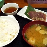 さくら水産 - まぐろづけ定食500円