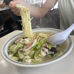 ラーメン そばよし - 五目そば麺リフト