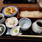 手打蕎麦のたぐと - せいろ、おろし、素揚げごぼう
