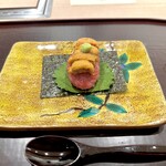 肉懐石 凜然 - 神戸但馬牛とバフン雲丹の手巻き