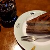 穀物學校 - ケーキとアイスコーヒー。