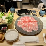 すき焼 しゃぶしゃぶつかだ - 