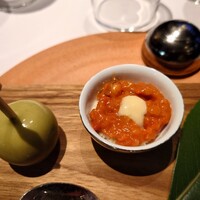 Restaurant Le Proust Miura - 左はピスタチオクリームで包んだ挽肉。真ん中はクスクス。右は白身魚のすり身揚げ。