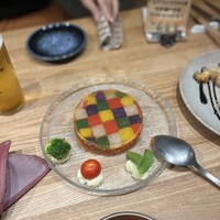 恵比寿ビストロ 猫も杓子も - モザイク仕立てのラタトゥイユ