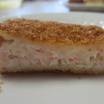 宮代商店 - カニ味クリームコロッケ断面アップ