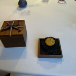 Installation Table ENSO L'asymetrie du calme - メロンのタルト