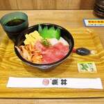 魚丼 - 料理写真: