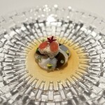 Suhring - ⑦帆立貝と台湾ガザミ(ワタリガニの様なカニ) トマト タラゴンオイル 昆布