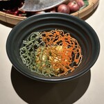 Nusara - ⑧台湾ガザミのカレーとカブトガニの卵 カリカリの米麺