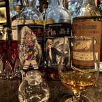 バー エグザゴーヌ - R6.8  ＆ガールズ アイリッシュシングルモルト1990 ラムカスク53.5%