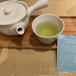 中村藤吉本店 京都駅店 - 水出し玉露　最初は水出し　後は熱いお湯を入れる