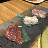 中目黒焼肉 登牛門 - 