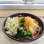 駅そば そば・うどん八起家 - 冷やしたぬき（ネギ大盛り）