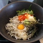 食工房 やまと茶屋 - しらす丼