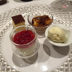 トロワフレーシュ - 