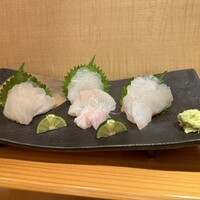 矢の根寿司 ロイヤルパークホテル店 - 白身魚のお刺身（的鯛、カレイ、コチ）
