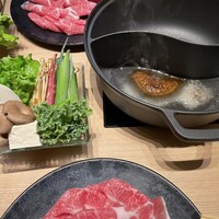 すき焼 しゃぶしゃぶつかだ KITTE大阪店 -  すき焼 しゃぶしゃぶつかだ KITTE大阪店 -