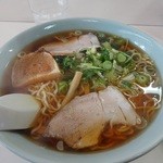 神戸屋食堂 - ラーメン500円