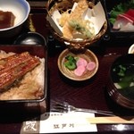 Edogawa - 天ぷら、お造りにミニ鰻重！私にはちょうど良い感じの量です〜！
                        タレがあっさりめで美味しいです