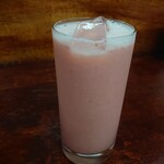 インド料理ラクスミ - ストロベリーラッシー甘い美味しい