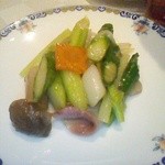 アスパラと茸と海鮮炒め