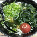 天政 - 梅わかめうどん　360円