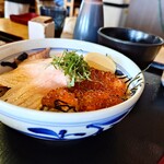 マルトモ水産 鮮魚市場 - 