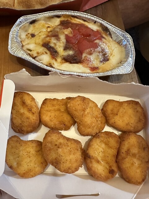 ピザハット 仙台西公園通り店（Pizza Hut） - 北四番丁（ピザ）の写真