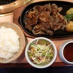 食堂駒谷農場 - 駒谷牛定食８８０円