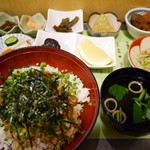 Unagi No Hirayama - うなぎまぶし丼定食 1050円。