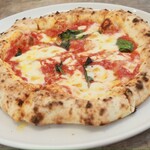 白めがねさんのpizza - マルゲリータ(税込1100円)